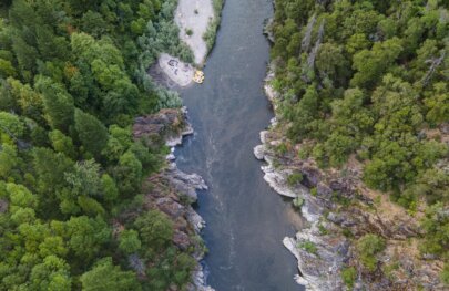 A camp on the Klamath River from above during an OARS rafting trip in 2025.